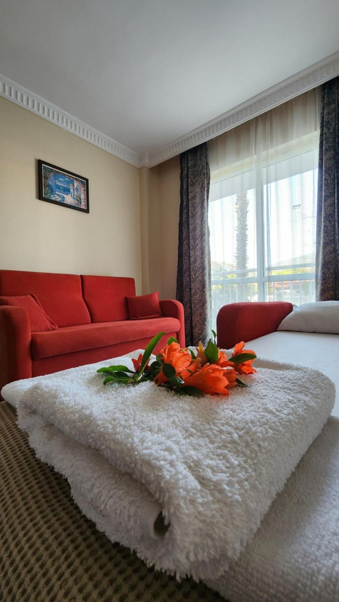 Irem Apart Hotel 말마리스 외부 사진